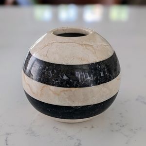 Round marble vase